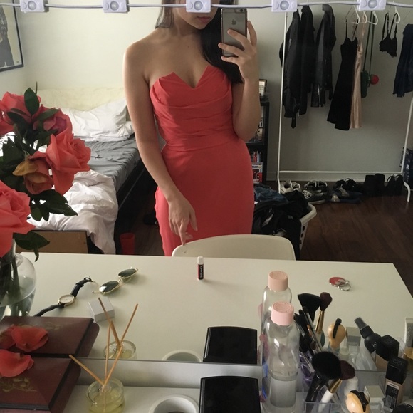 Ted Baker London Dresses & Skirts - Peach prom dress